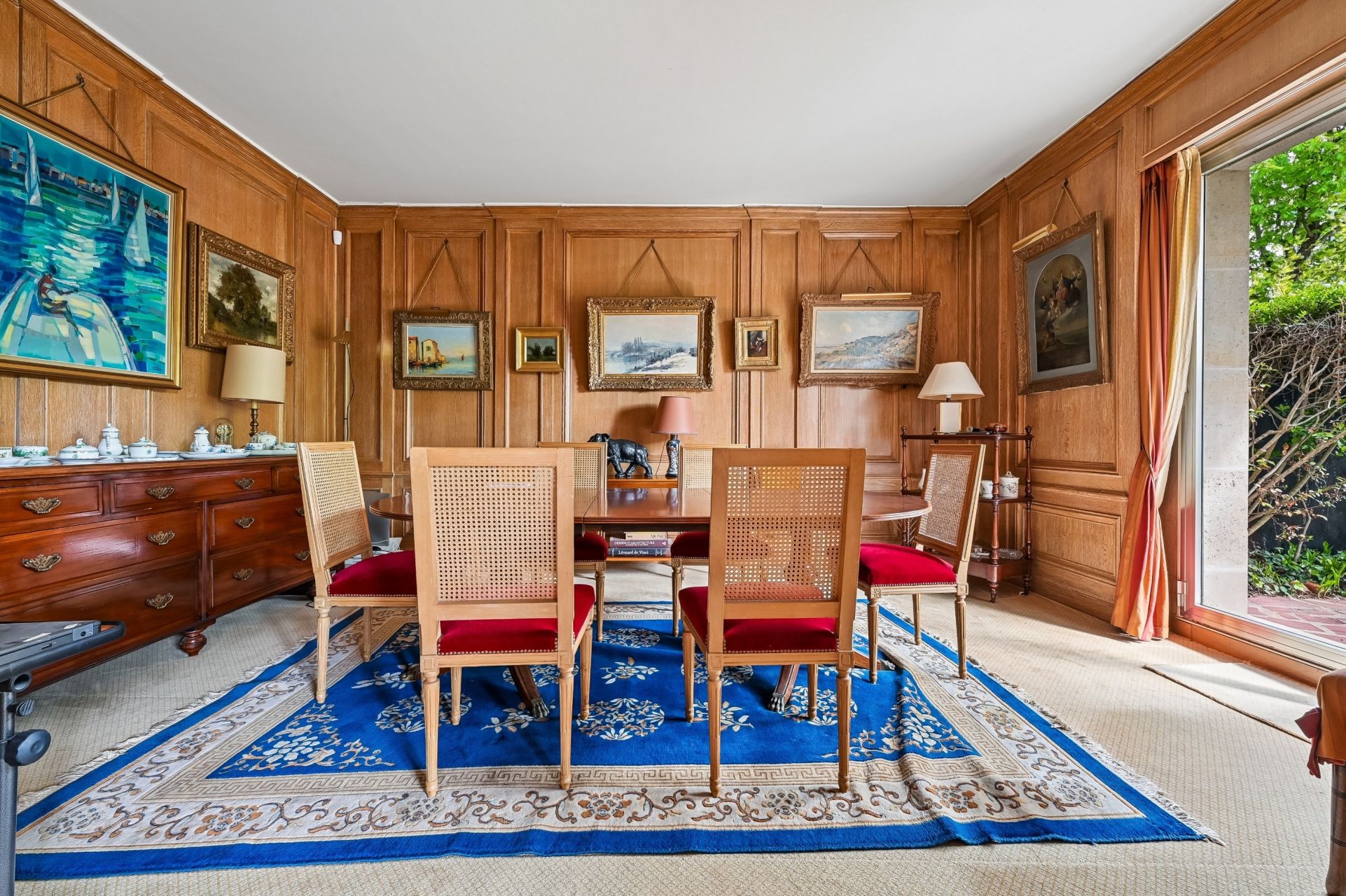 luxury apartment 5 Rooms for sale on NEUILLY SUR SEINE (92200)