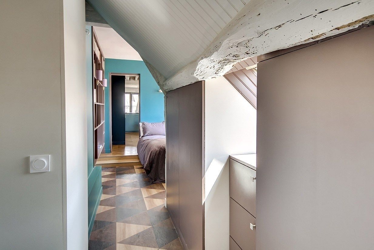 luxury apartment 2 Rooms for sale on PARIS (75004)