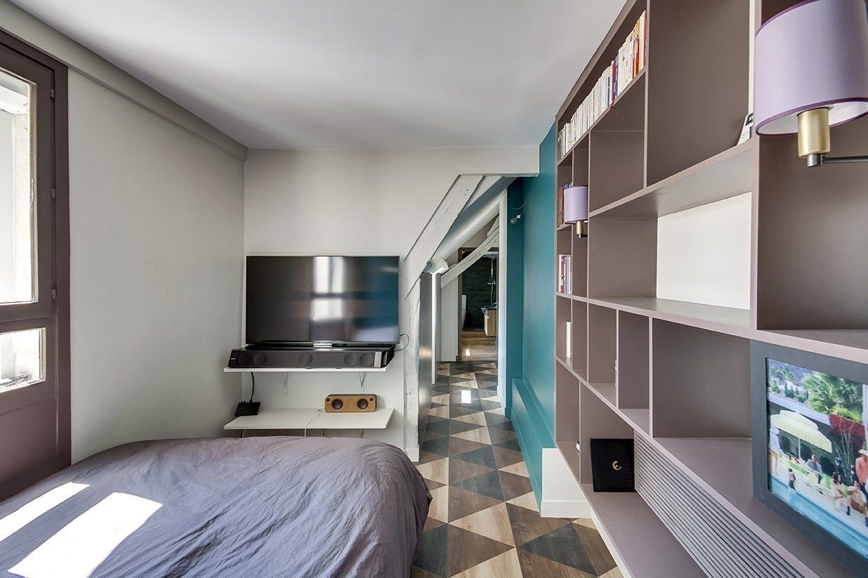 luxury apartment 2 Rooms for sale on PARIS (75004)