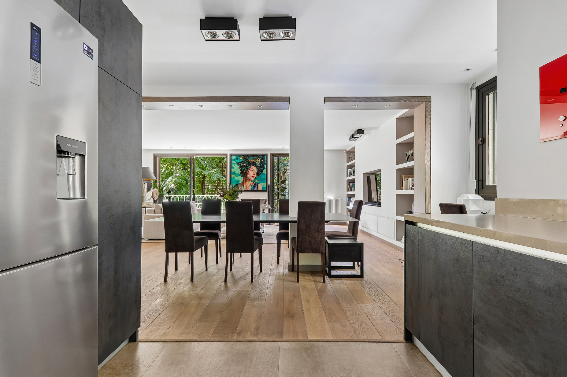 luxury apartment 4 Rooms for sale on PARIS (75116)