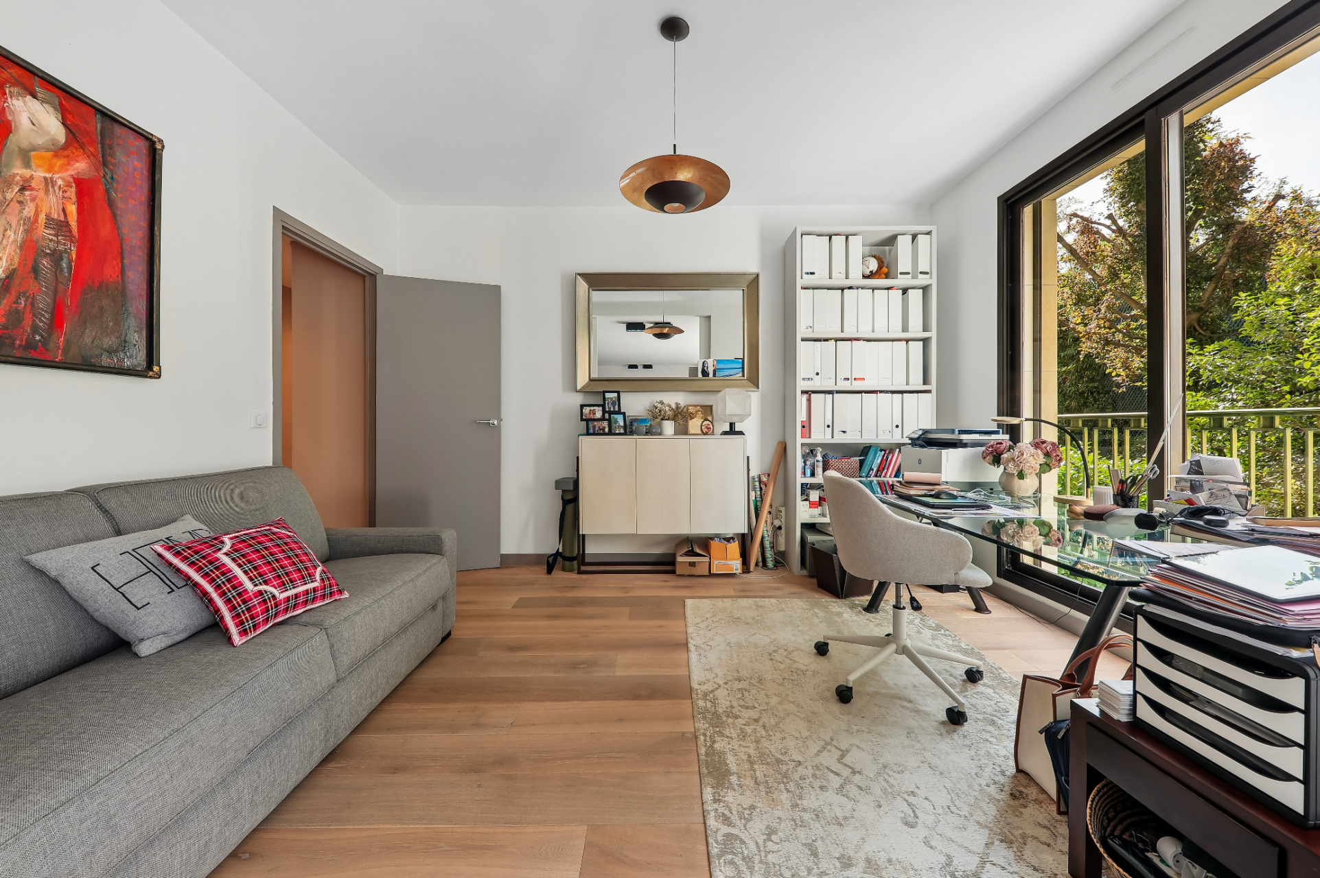 luxury apartment 4 Rooms for sale on PARIS (75116)