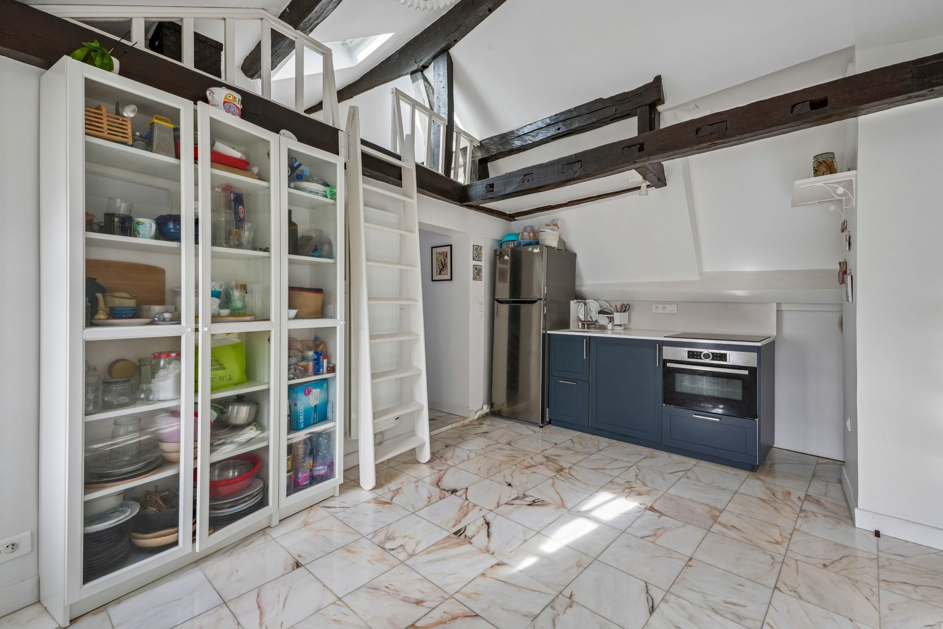 luxury apartment 4 Rooms for sale on PARIS (75004)