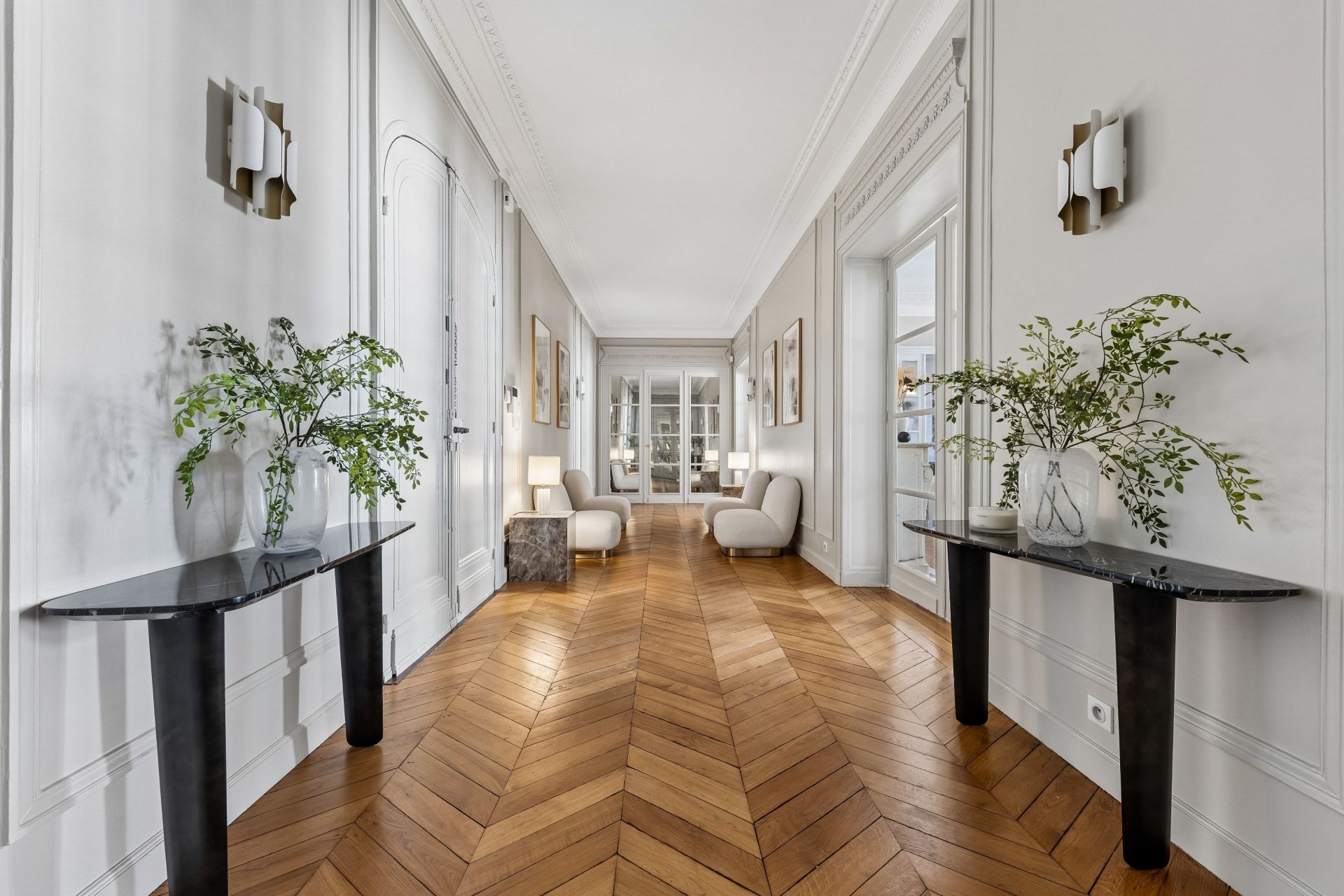 luxury apartment 8 Rooms for sale on PARIS (75007)