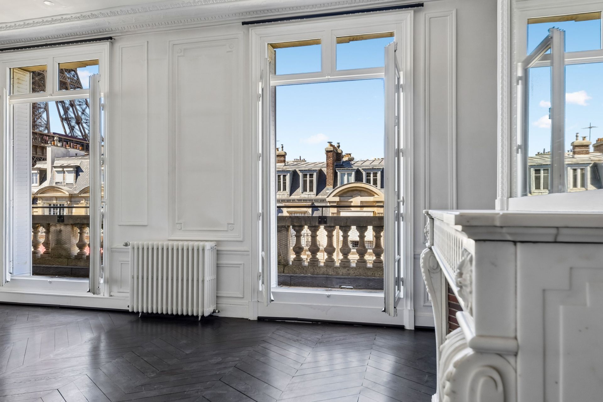 luxury duplex 15 Rooms for sale on PARIS (75007)