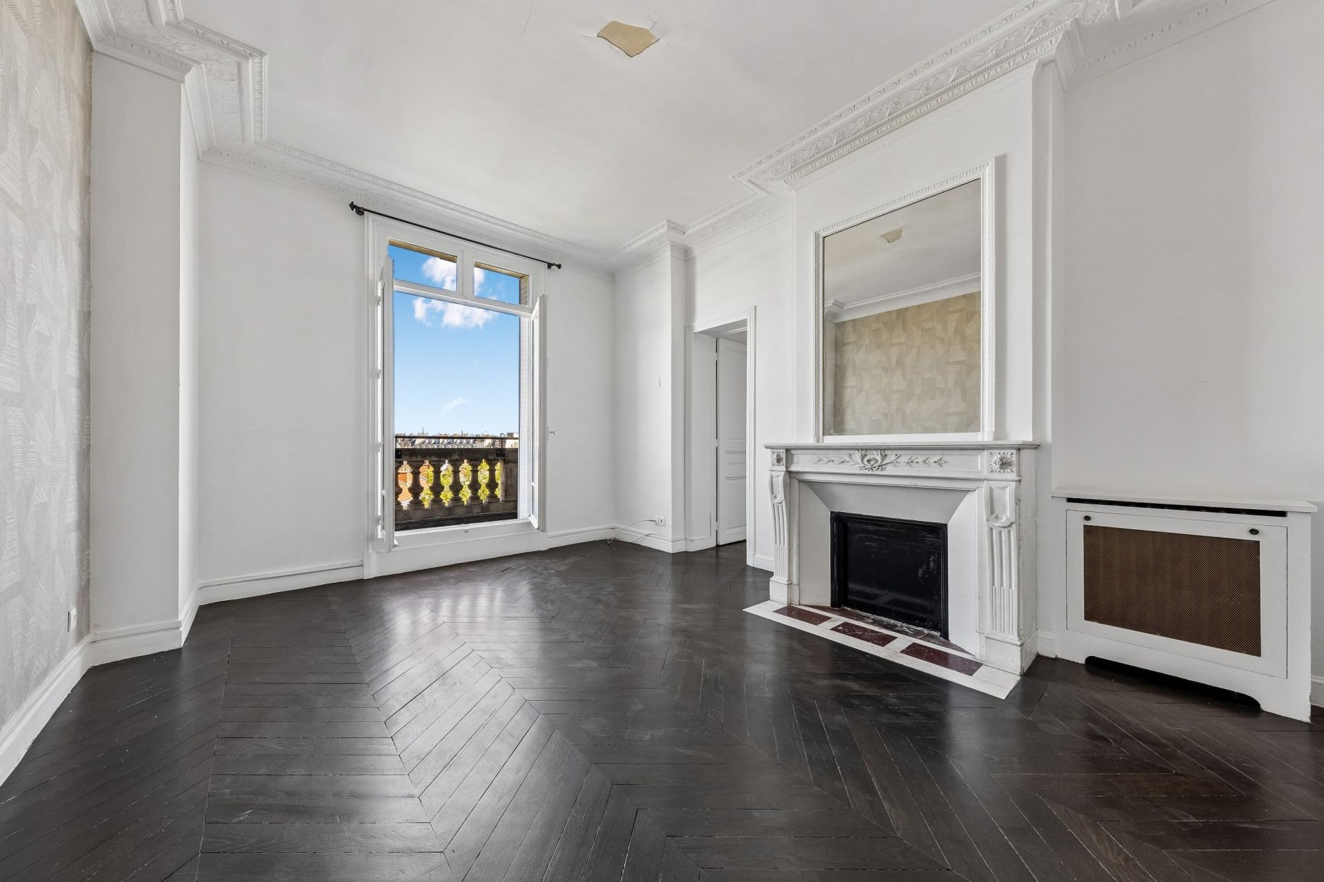 luxury duplex 15 Rooms for sale on PARIS (75007)