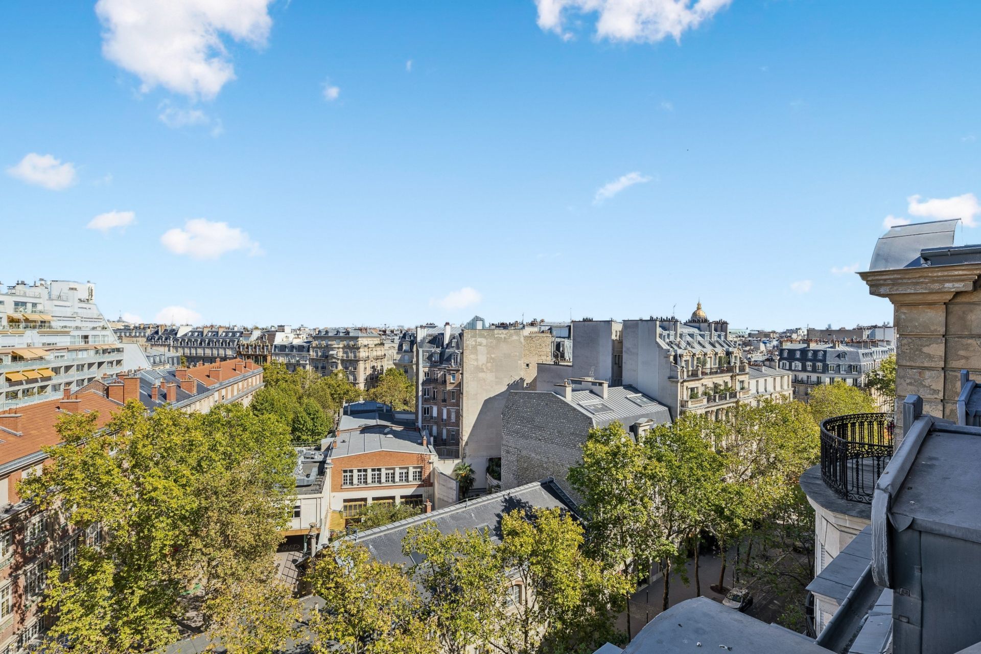 luxury duplex 15 Rooms for sale on PARIS (75007)