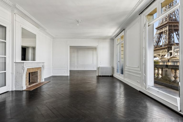 luxury duplex 15 Rooms for sale on PARIS (75007)