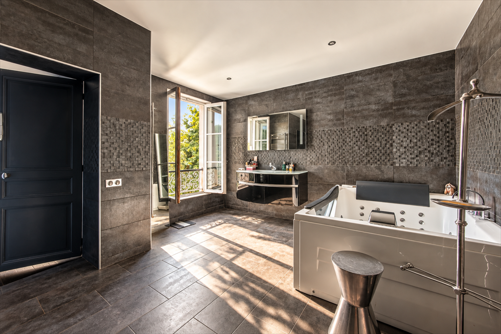 maison de luxe 11 Pièces en vente sur SEVRES (92310)