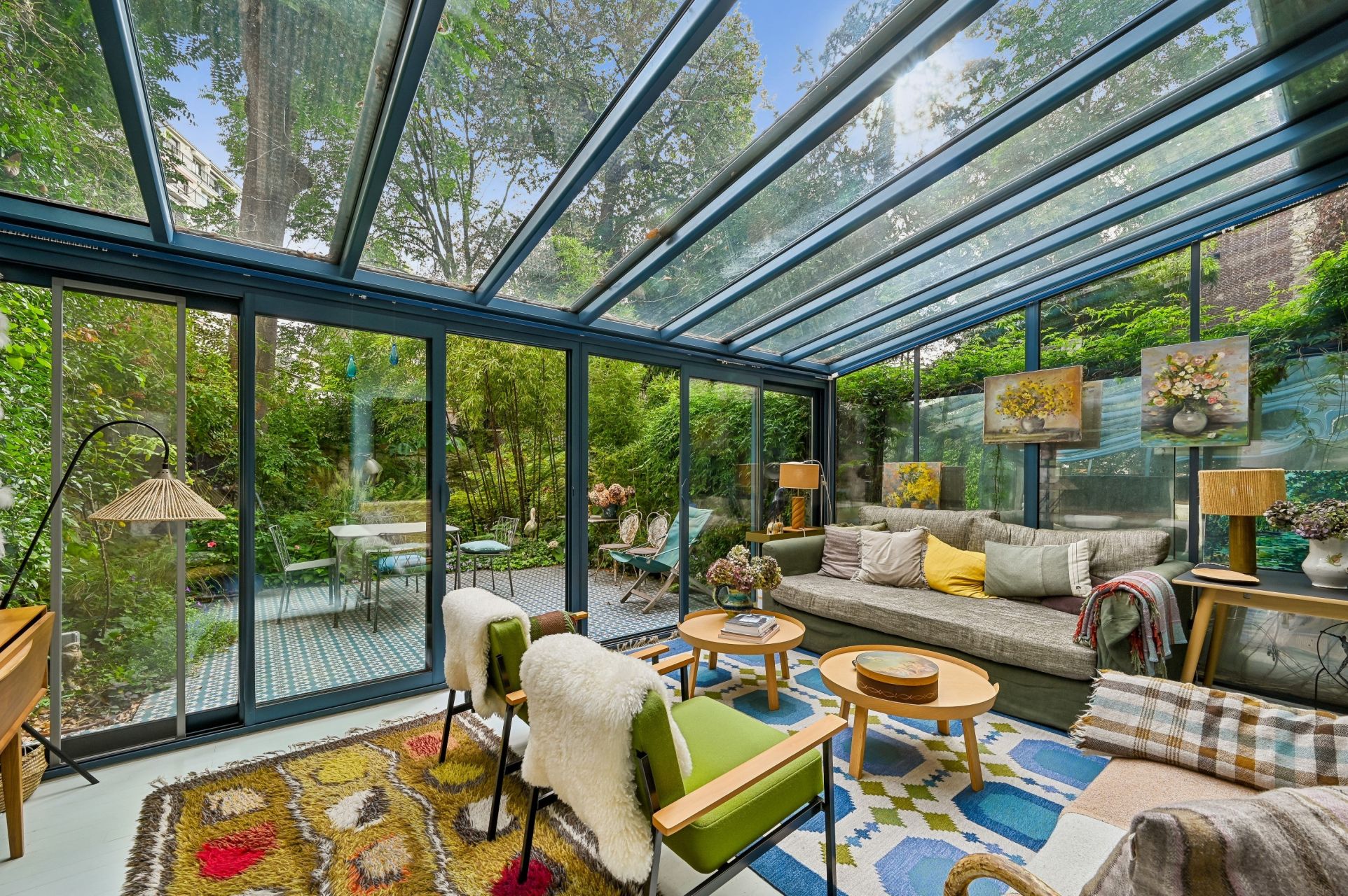 luxury apartment 4 Rooms for sale on PARIS (75016)