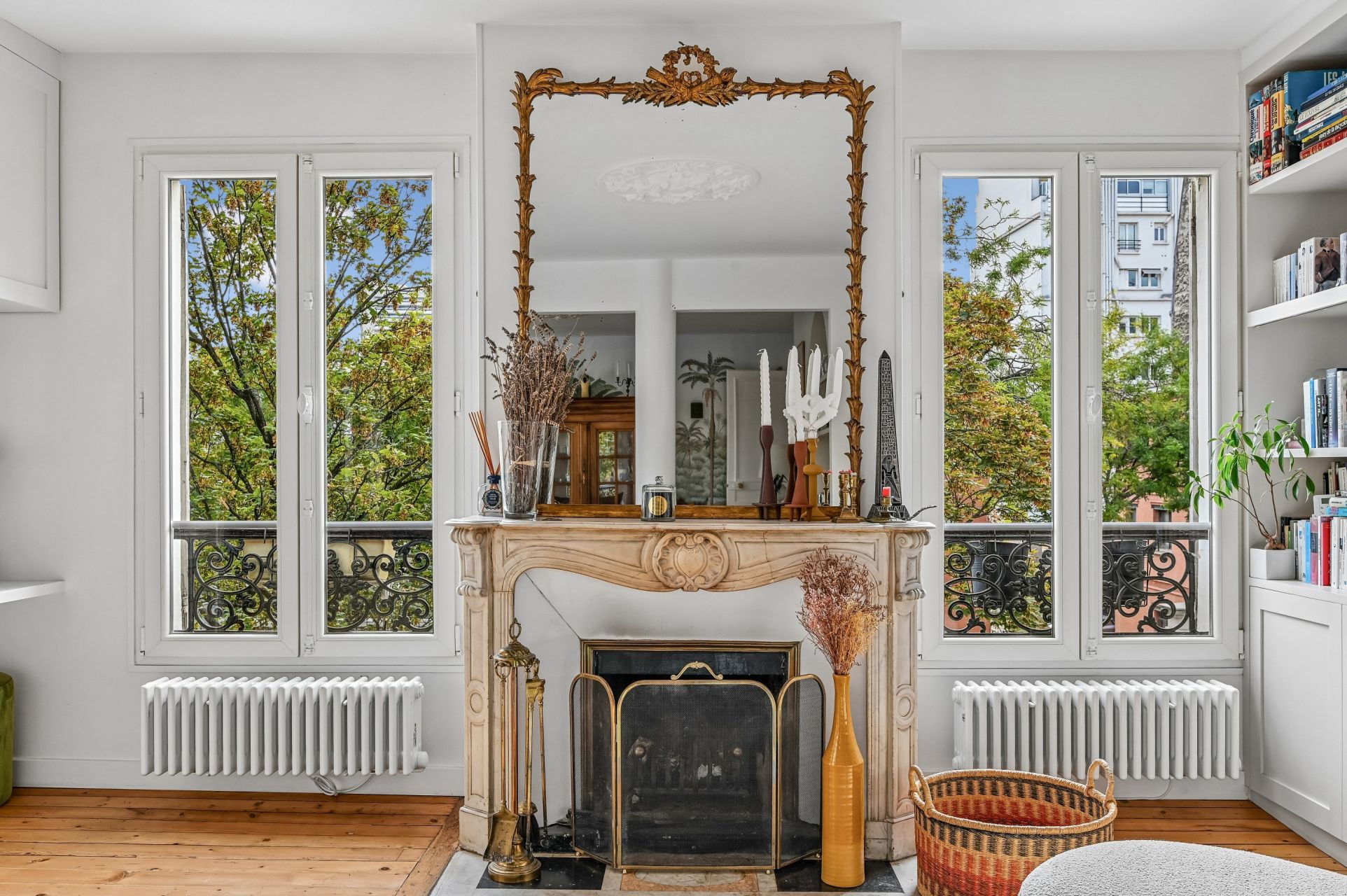 luxury apartment 4 Rooms for sale on PARIS (75016)