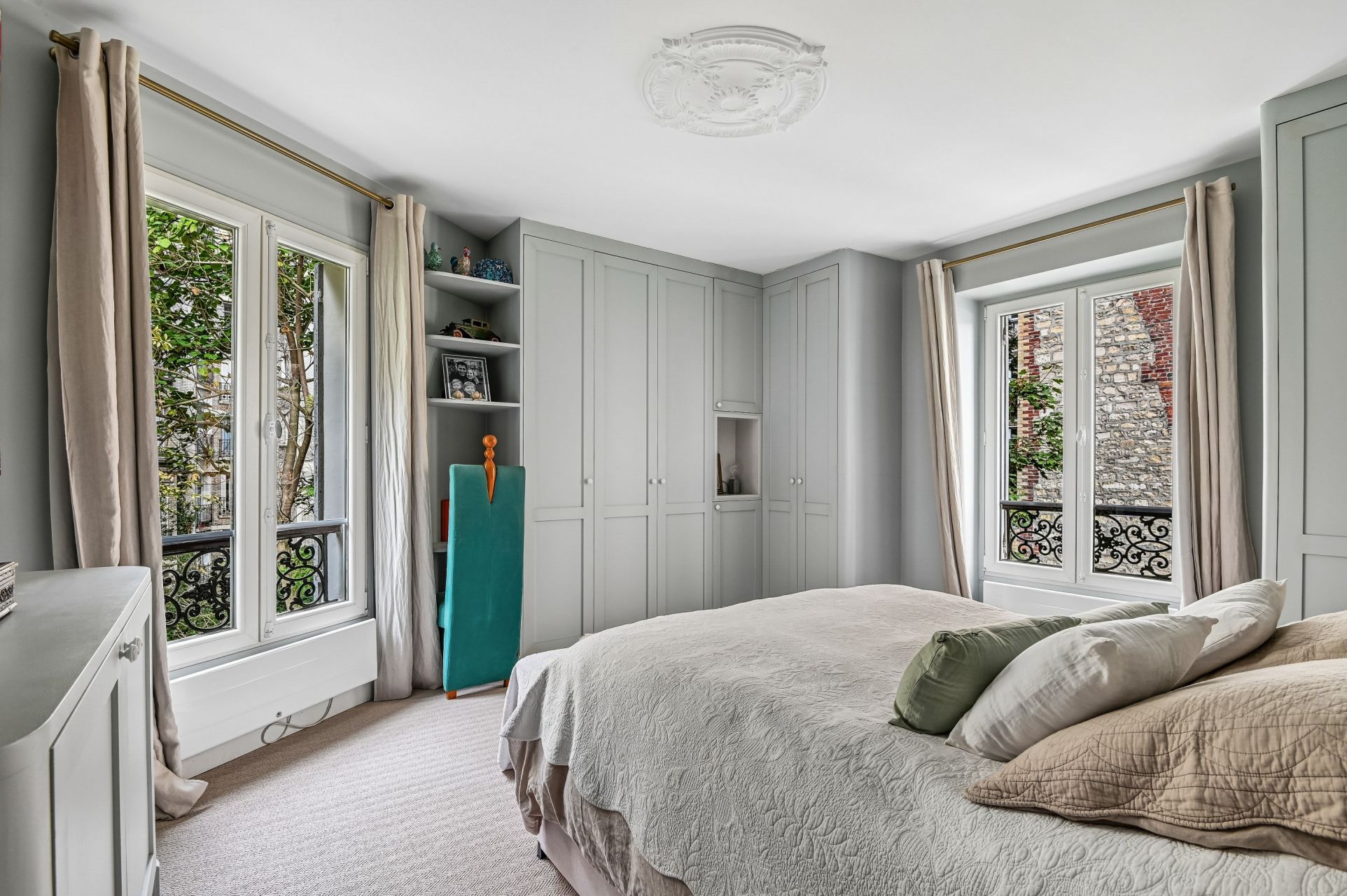 luxury apartment 4 Rooms for sale on PARIS (75016)