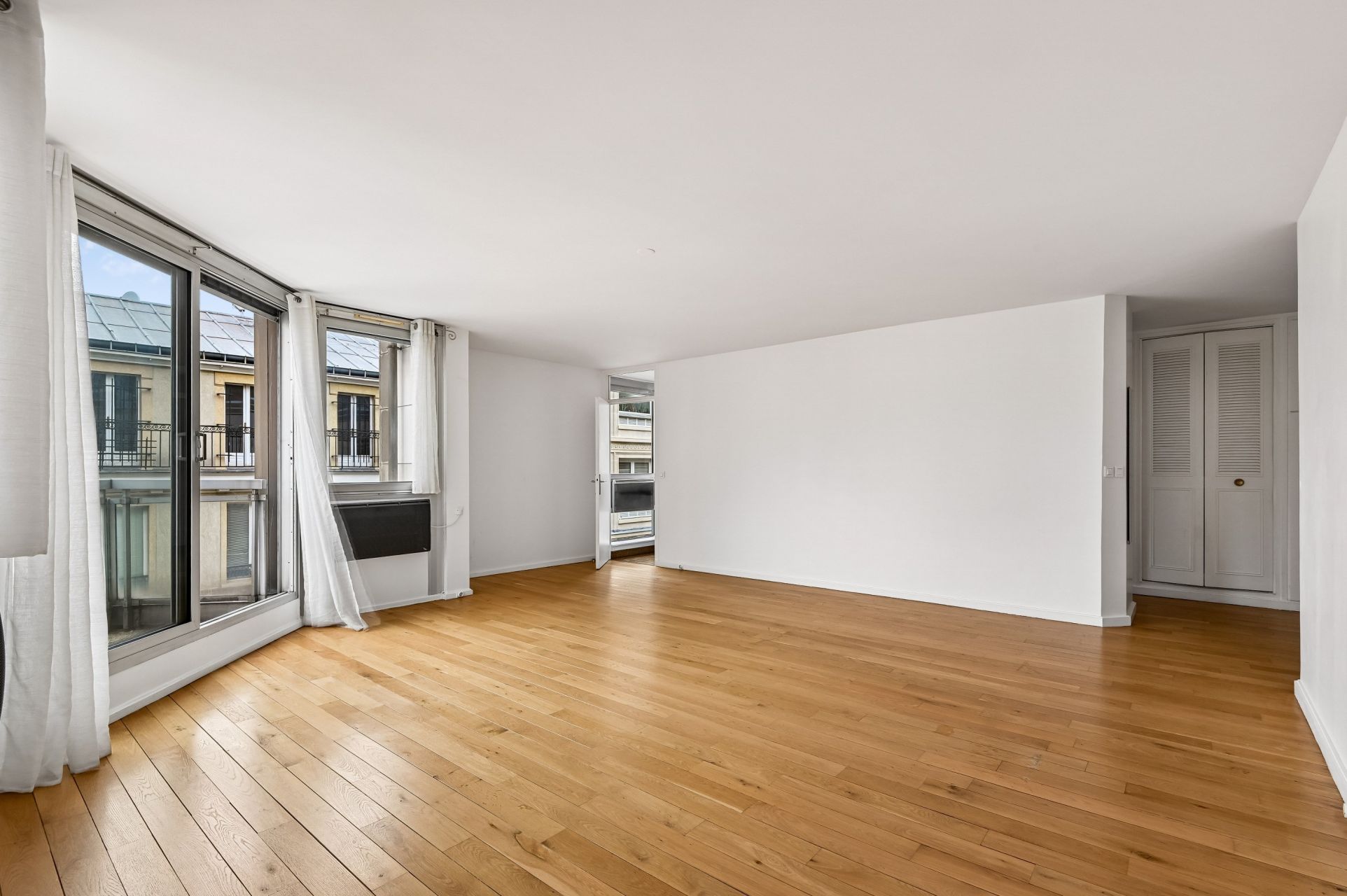 luxury apartment 3 Rooms for sale on PARIS (75016)