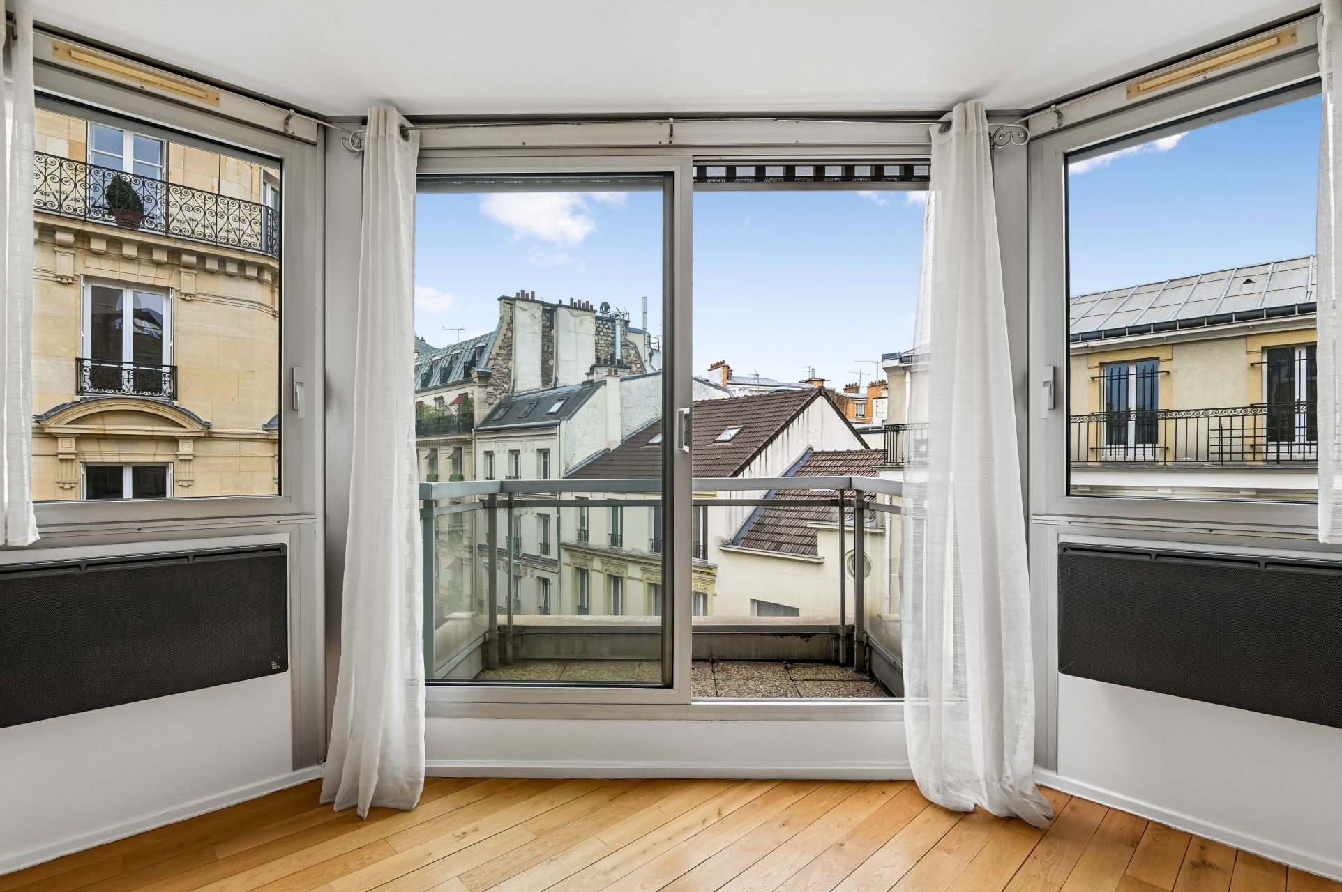 luxury apartment 3 Rooms for sale on PARIS (75016)