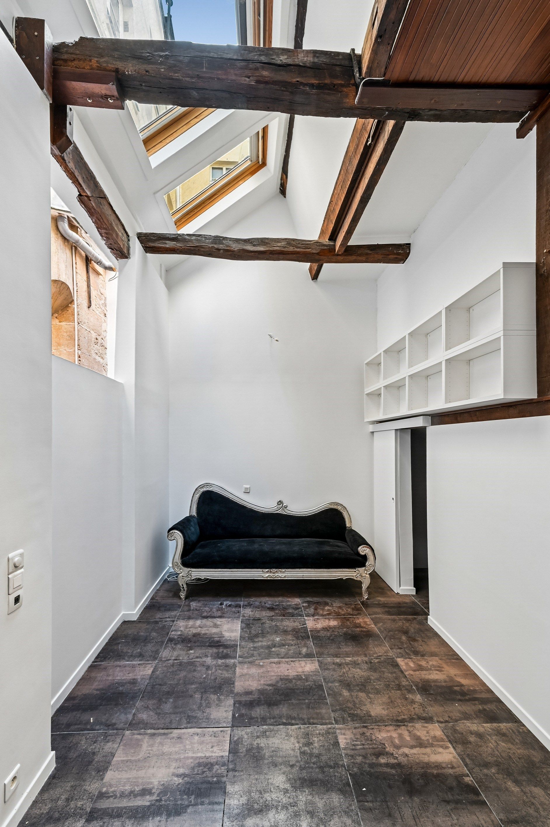luxury apartment 4 Rooms for sale on PARIS (75001)