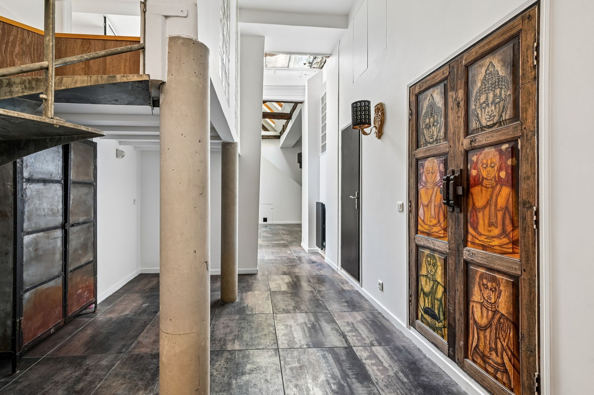 luxury apartment 4 Rooms for sale on PARIS (75001)