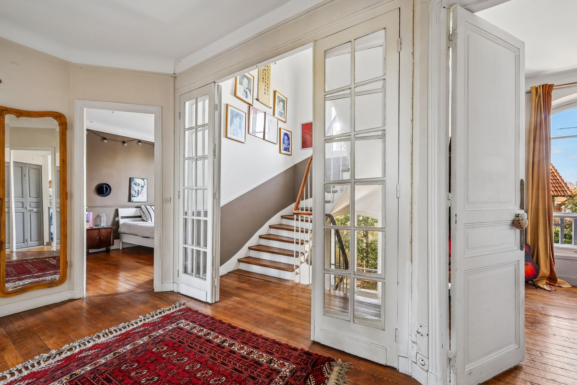 luxury house 9 Rooms for sale on CLAMART (92140)