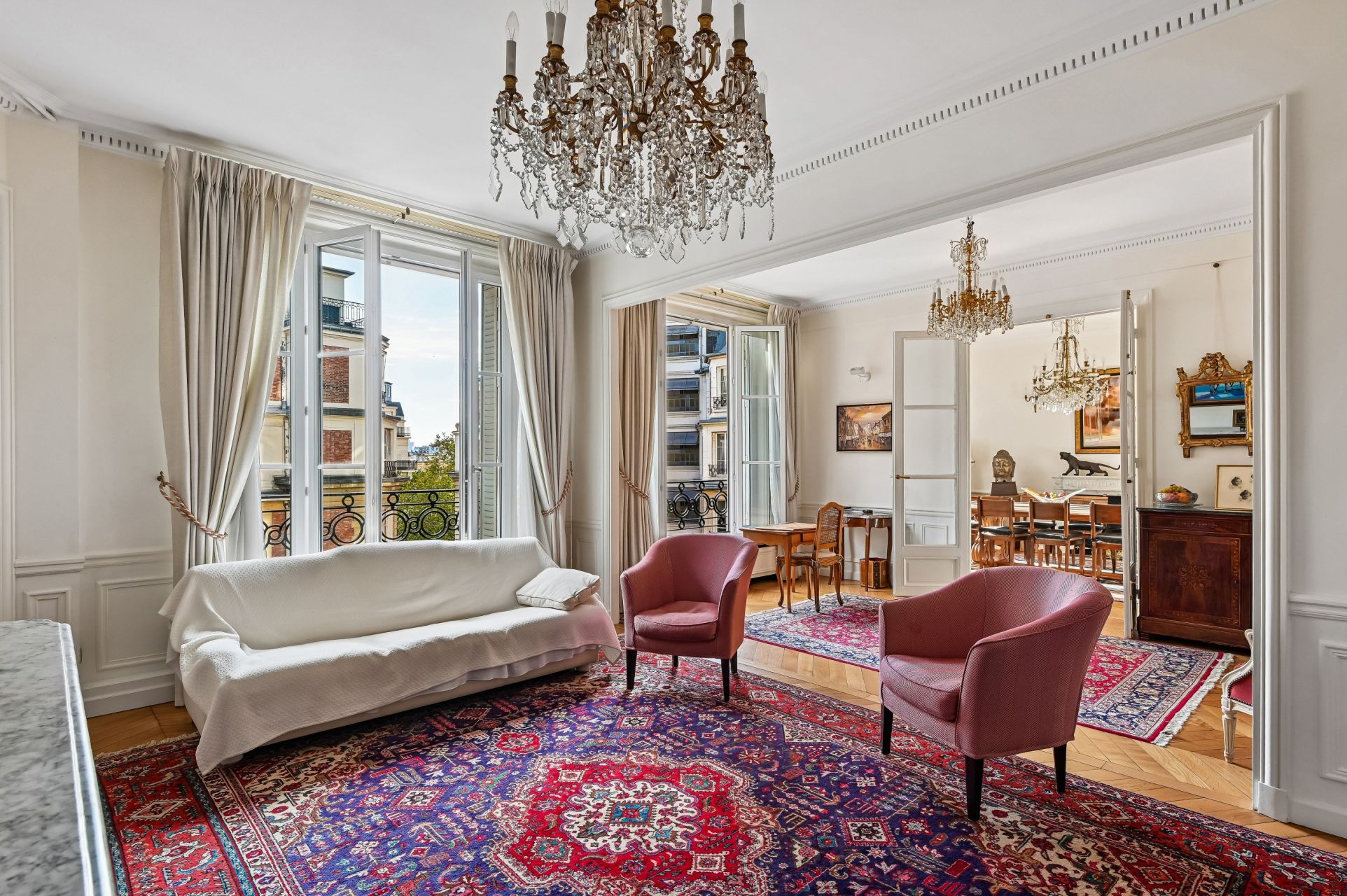 luxury apartment 9 Rooms for sale on PARIS (75007)