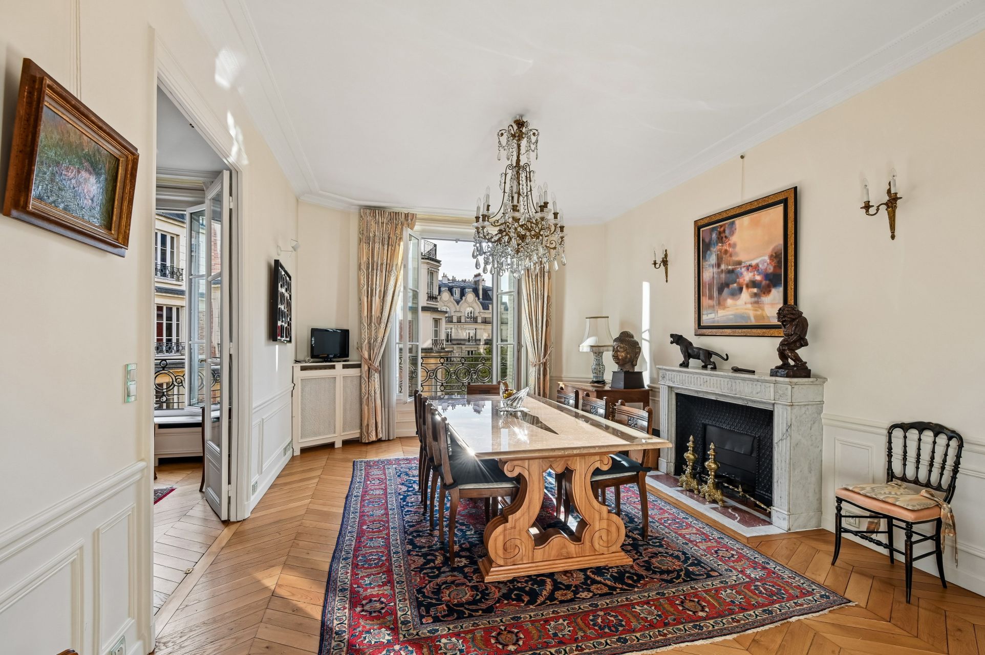 luxury apartment 9 Rooms for sale on PARIS (75007)