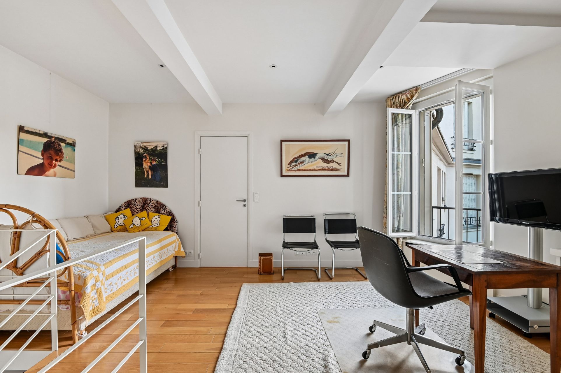 luxury apartment 9 Rooms for sale on PARIS (75007)