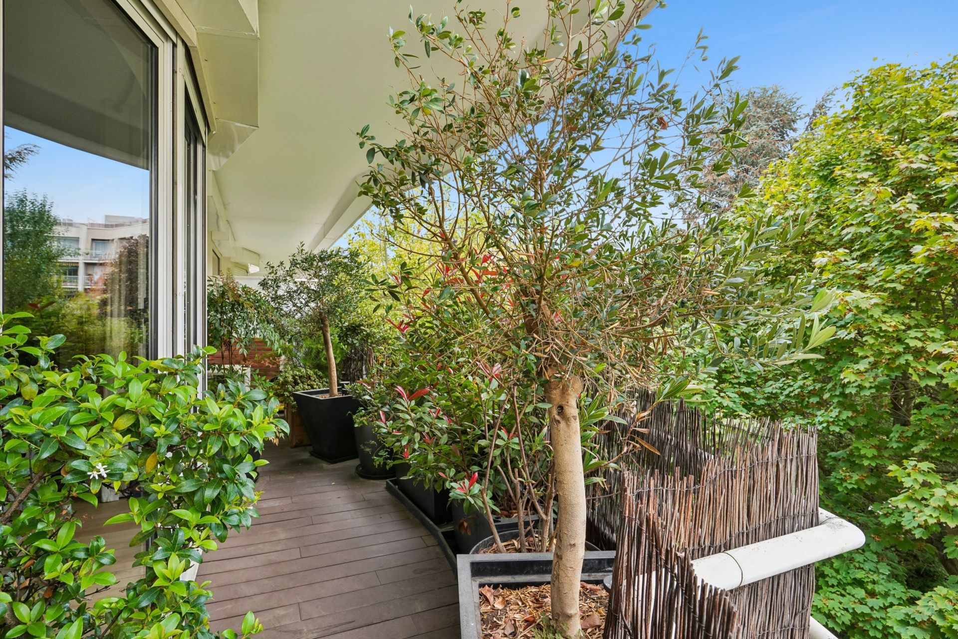luxury apartment 5 Rooms for sale on NEUILLY SUR SEINE (92200)