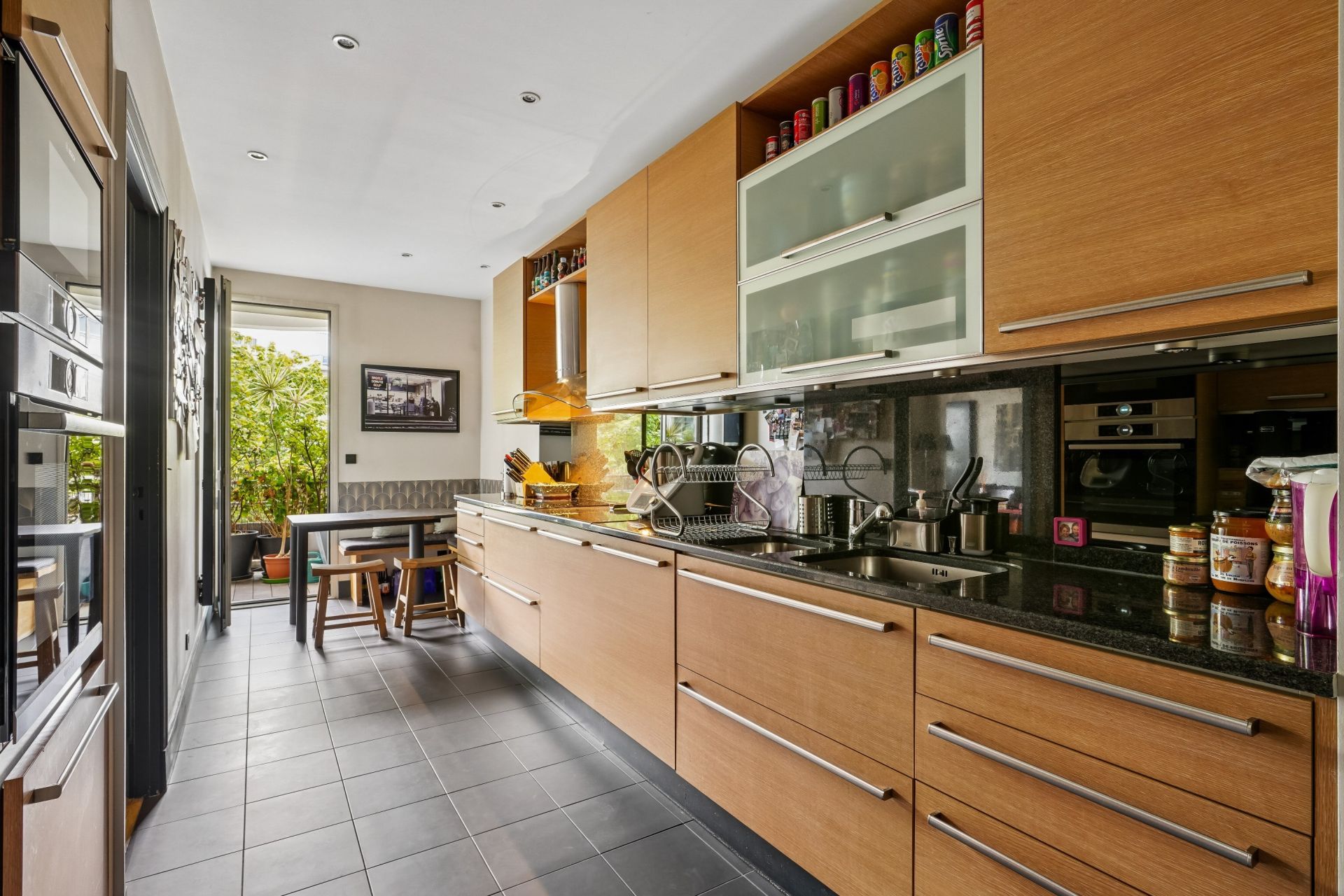 luxury apartment 5 Rooms for sale on NEUILLY SUR SEINE (92200)
