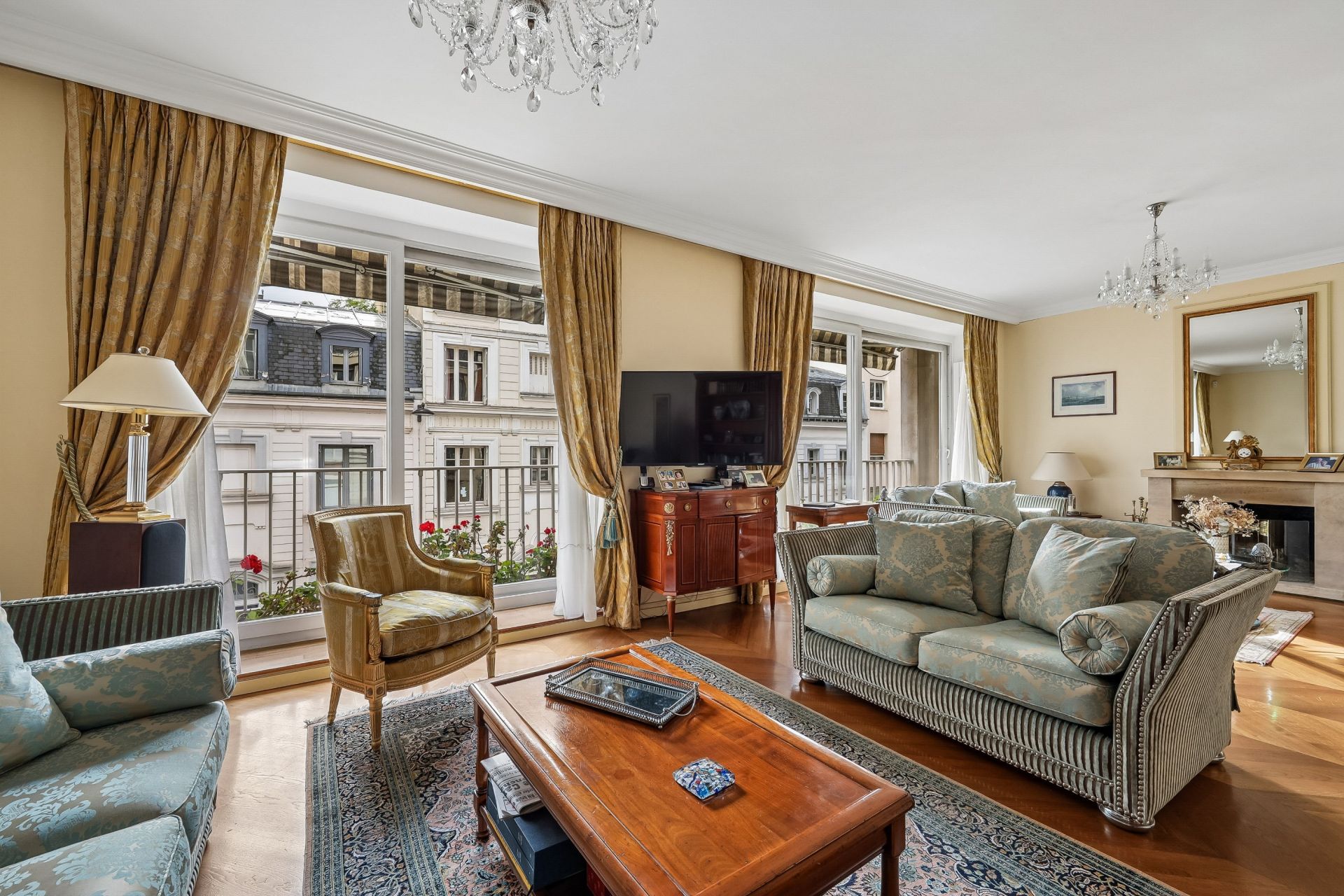 maison de luxe 9 Pièces en vente sur PARIS (75016)