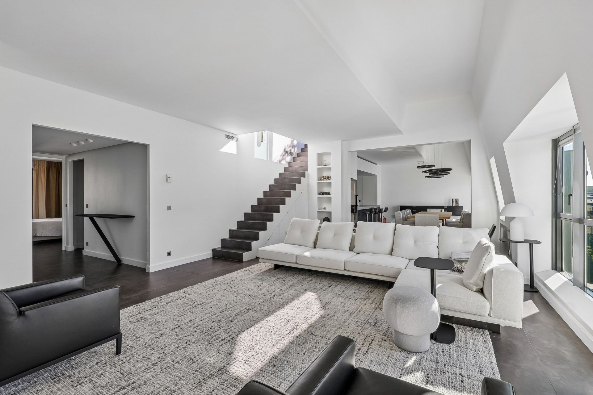 luxury apartment 4 Rooms for sale on PARIS (75016)
