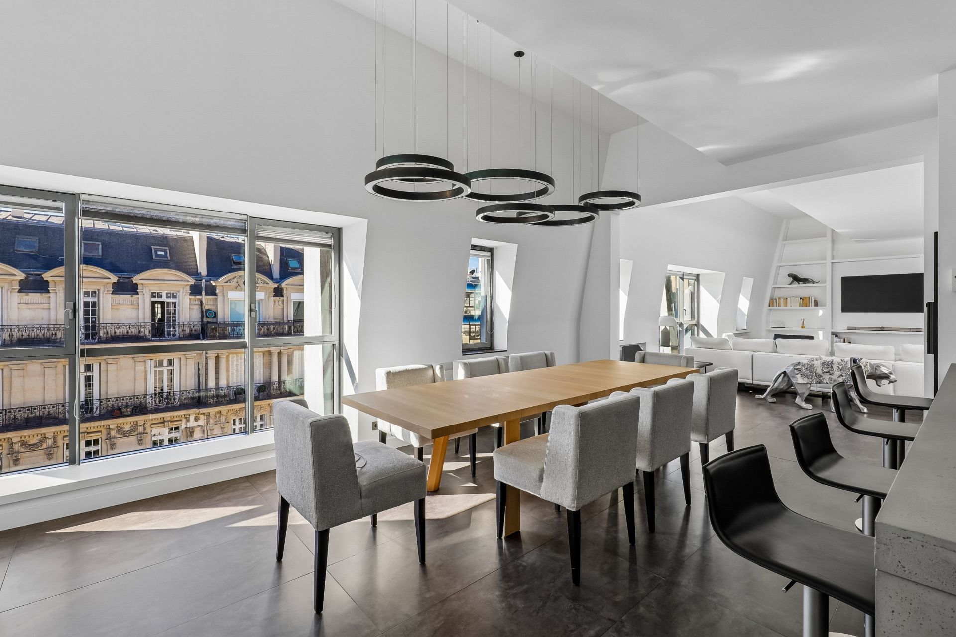 luxury apartment 4 Rooms for sale on PARIS (75016)