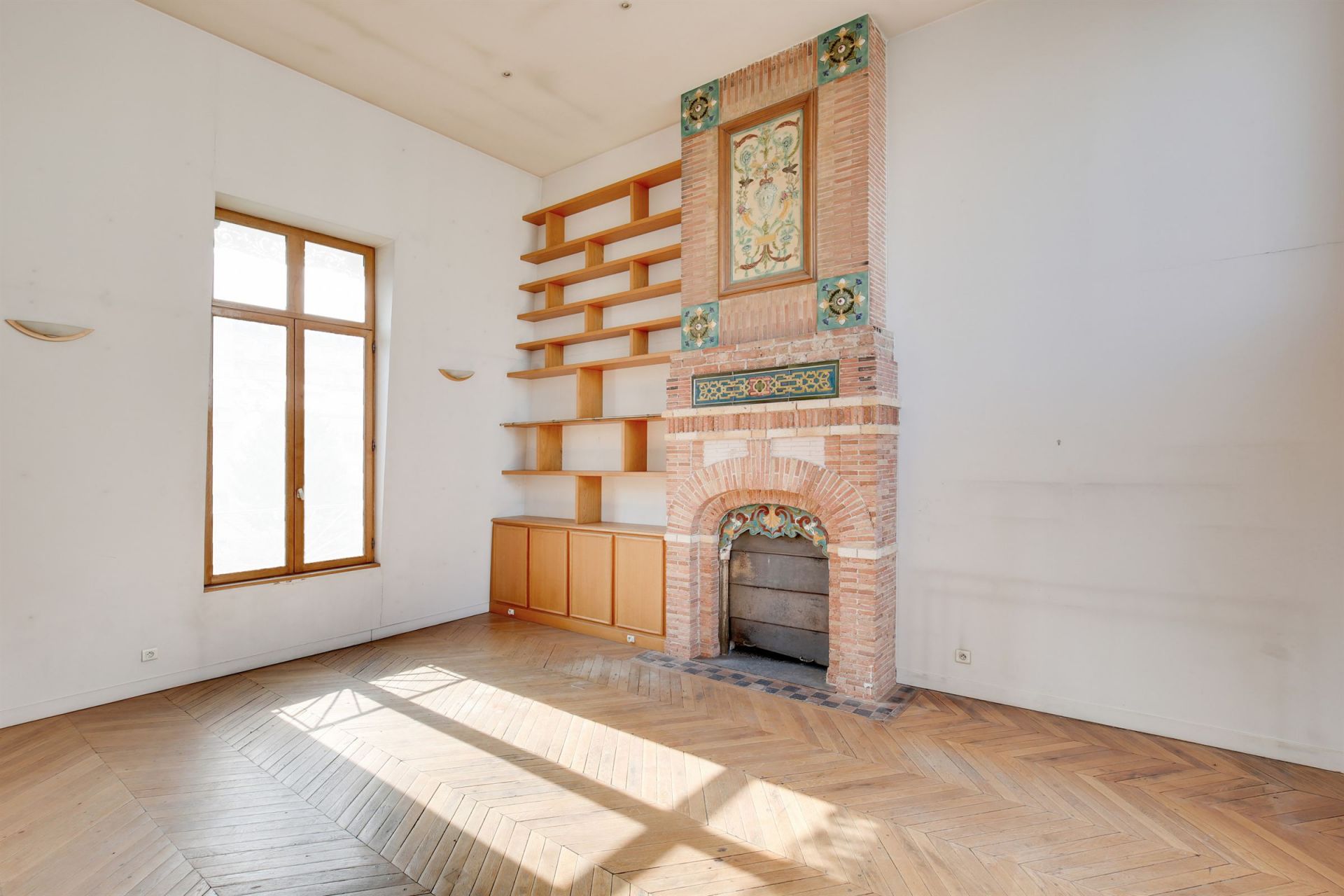 luxury mansion 9 rooms for sale on Paris (75016) Sale Luxury mansion 9 rooms 6 bedrooms Paris 16 (75016)
