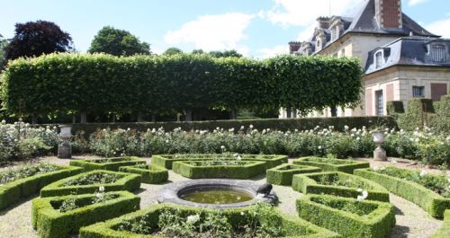 Immobilier : la vie de château séduit à nouveau
