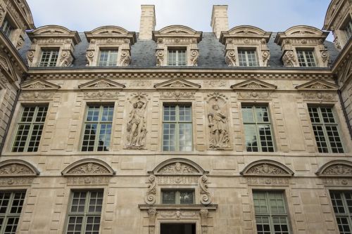 Immobilier à Paris : la foire d'empoigne
