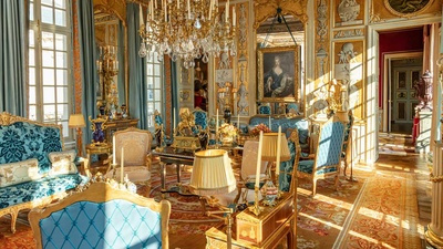 Hôtel Lambert, A Royal Collection