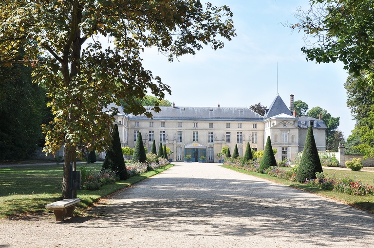  Paris Ouest Sotheby's International Realty, your expert in Hauts de Seine real estate